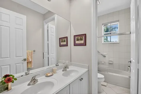 6887 Houlton Circle Lake Worth FL 33467