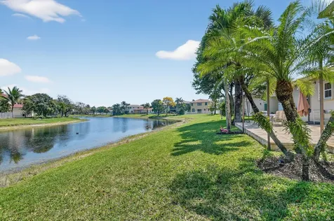 6887 Houlton Circle Lake Worth FL 33467