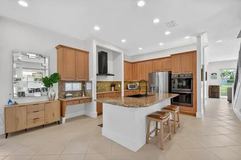 6887 Houlton Circle Lake Worth FL 33467