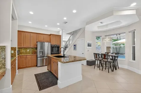 6887 Houlton Circle Lake Worth FL 33467