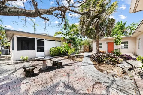 1130 NE 3rd Avenue Fort Lauderdale FL 33304