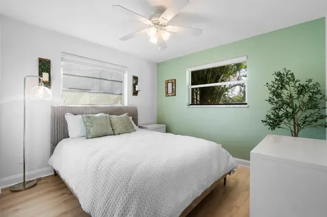 411 SW 1st Avenue Boynton Beach FL 33435
