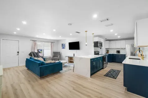 411 SW 1st Avenue Boynton Beach FL 33435