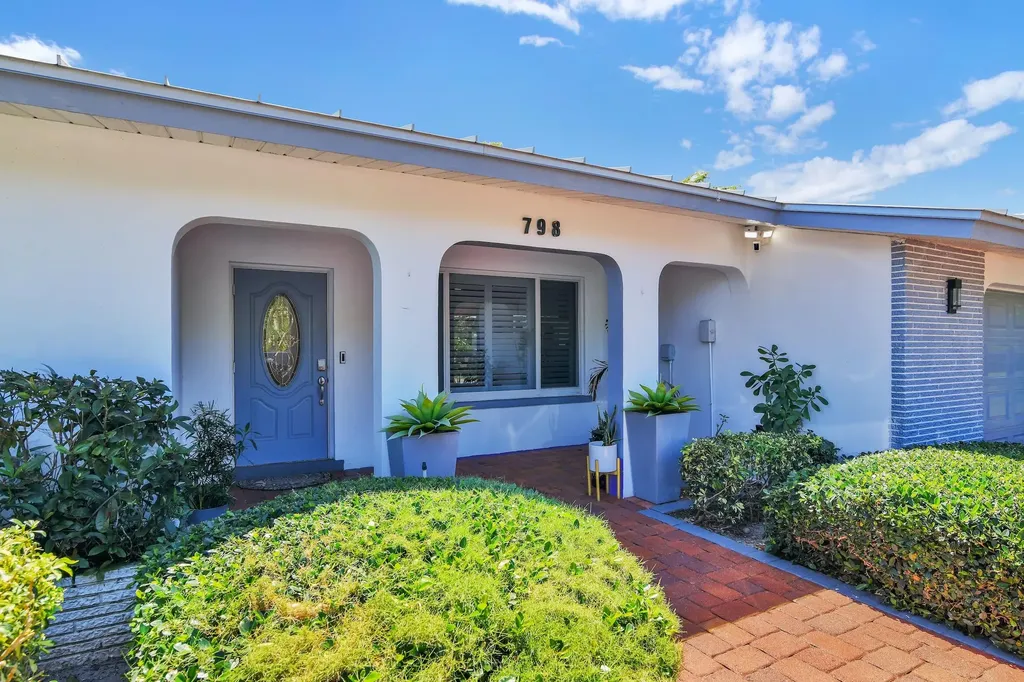 798 E Boca Raton Road Boca Raton FL 33432