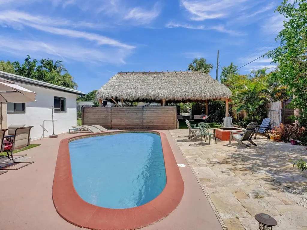 2099 NE 4th Court Boca Raton FL 33431