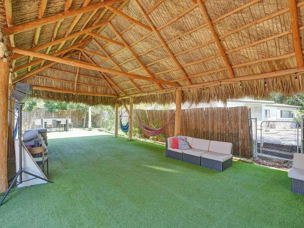 2099 NE 4th Court Boca Raton FL 33431