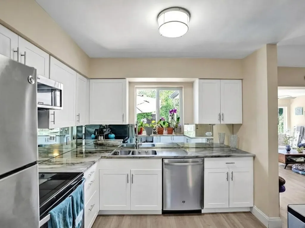 2099 NE 4th Court Boca Raton FL 33431