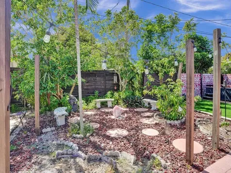 2099 NE 4th Court Boca Raton FL 33431