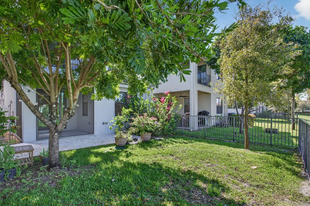 325 NW 33rd Lane Pompano Beach FL 33069