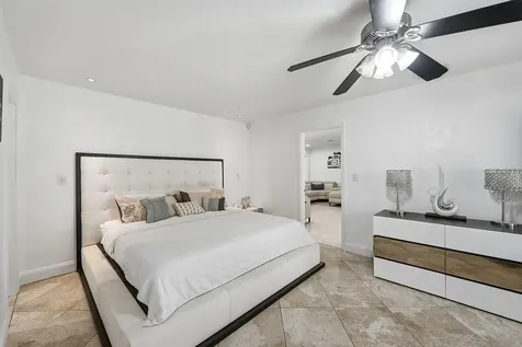 6271 Harding Street Hollywood FL 33024