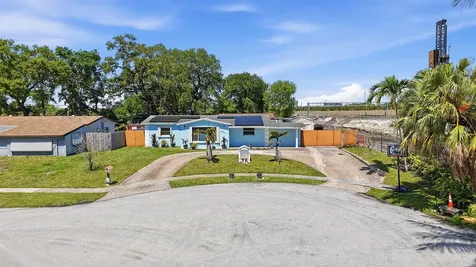6271 Harding Street Hollywood FL 33024