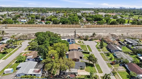 6271 Harding Street Hollywood FL 33024