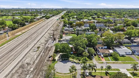 6271 Harding Street Hollywood FL 33024