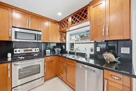 6271 Harding Street Hollywood FL 33024