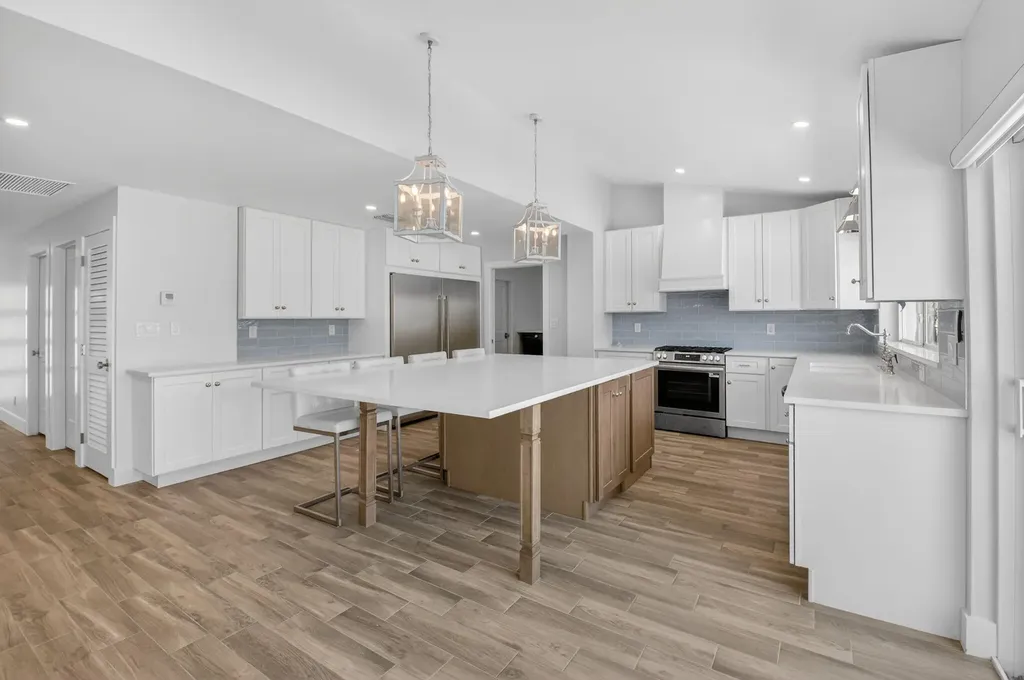 1254 SW 4th Court Boca Raton FL 33432