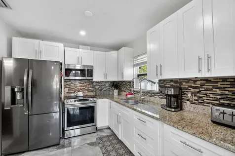 425 Broward Avenue Greenacres FL 33463