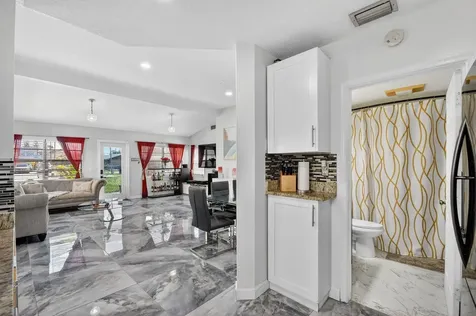 425 Broward Avenue Greenacres FL 33463