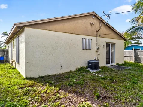 328 Jennings Avenue Greenacres FL 33463