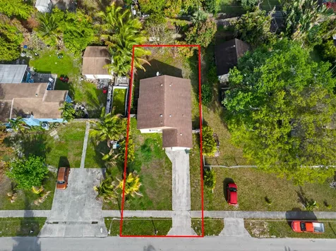 328 Jennings Avenue Greenacres FL 33463