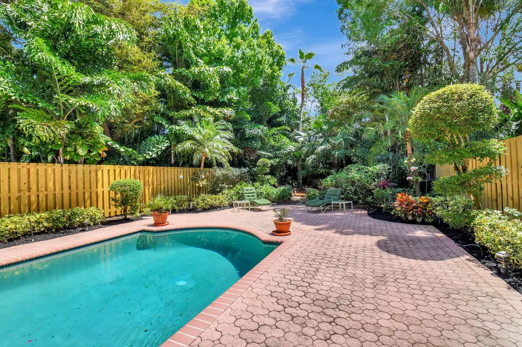 2462 NW 66th Drive Boca Raton FL 33496
