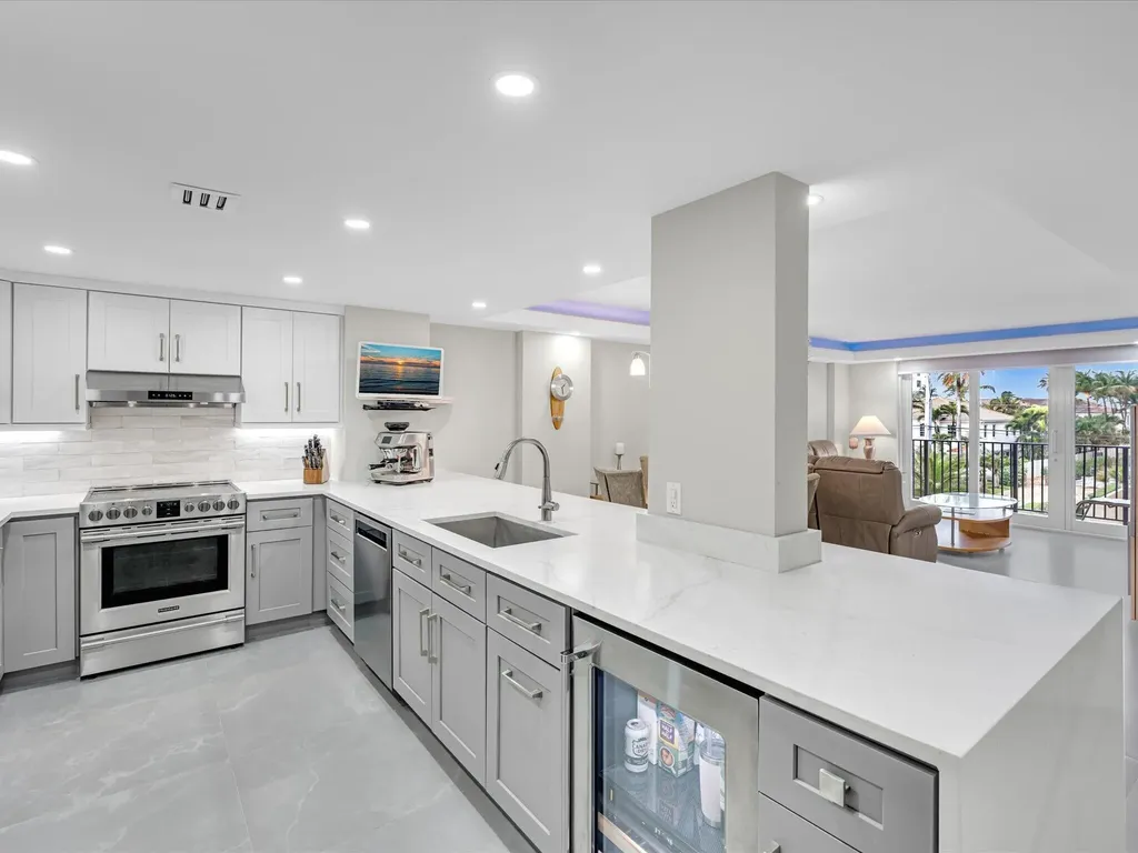 1150 Hillsboro Mile Hillsboro Beach FL 33062