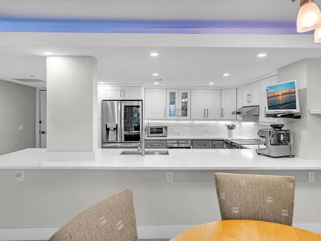 1150 Hillsboro Mile Hillsboro Beach FL 33062