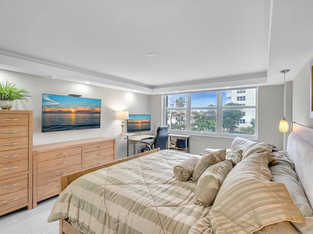 1150 Hillsboro Mile Hillsboro Beach FL 33062