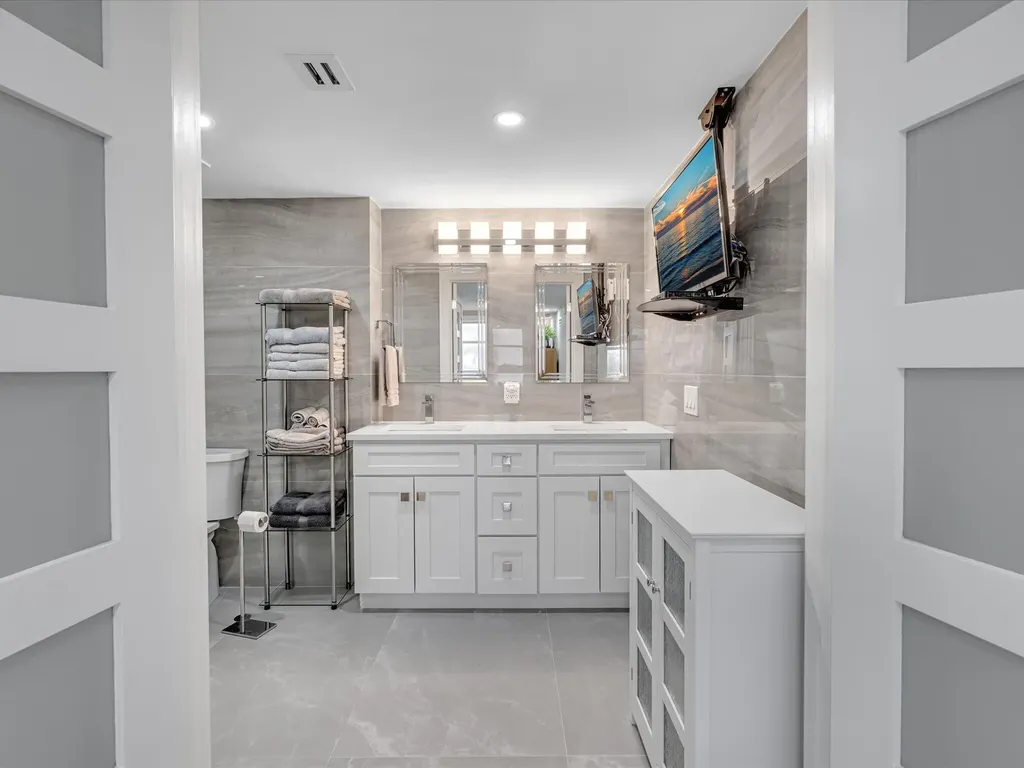 1150 Hillsboro Mile Hillsboro Beach FL 33062