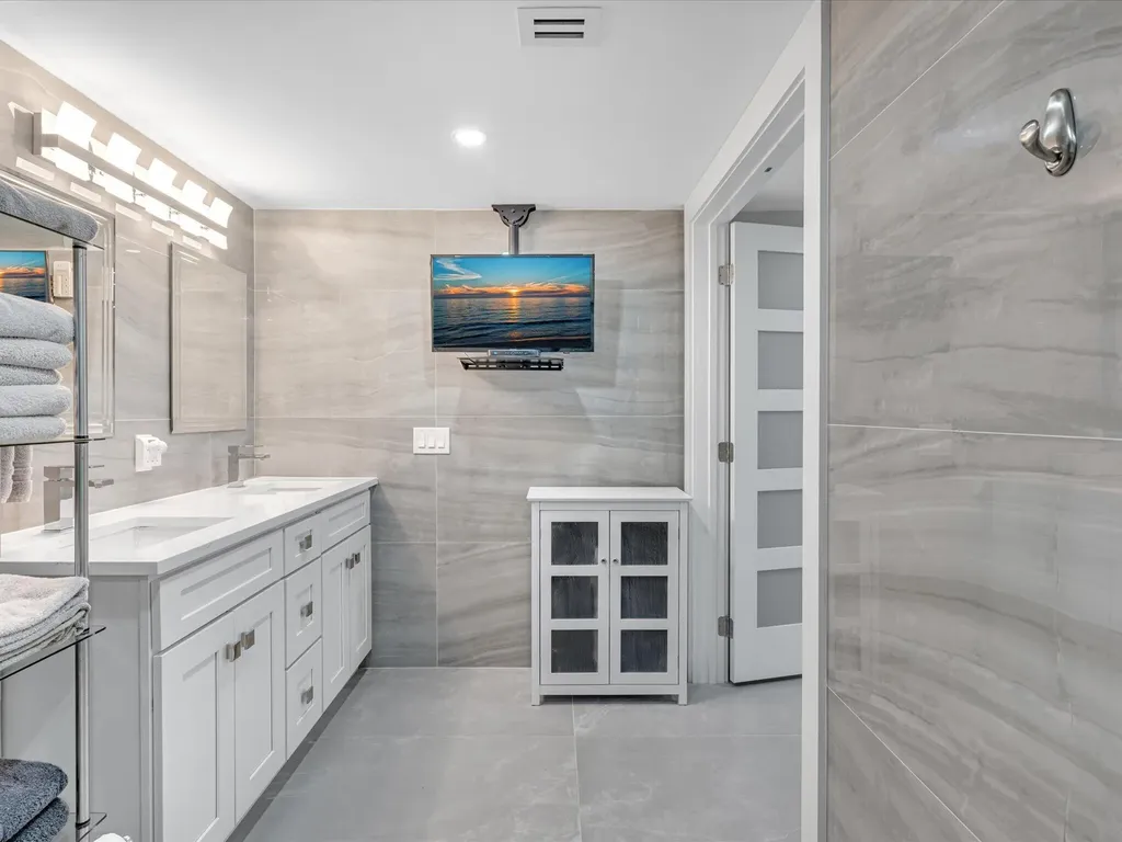 1150 Hillsboro Mile Hillsboro Beach FL 33062