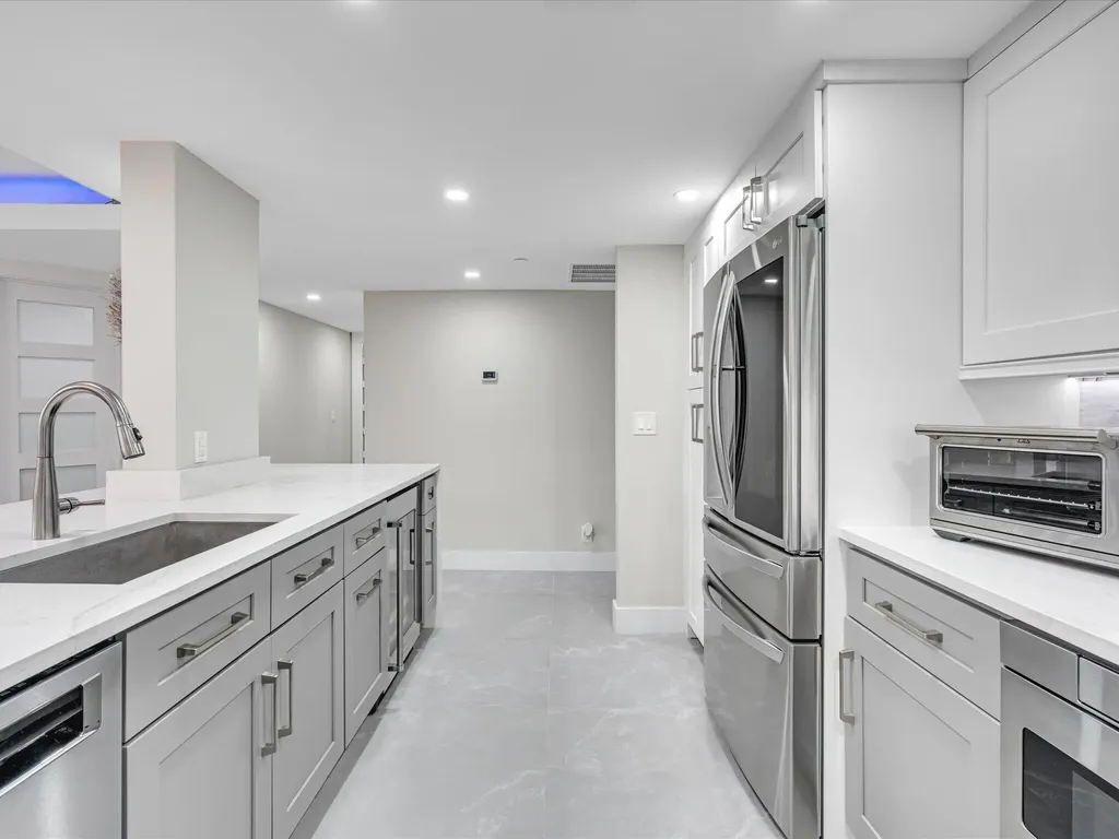 1150 Hillsboro Mile Hillsboro Beach FL 33062