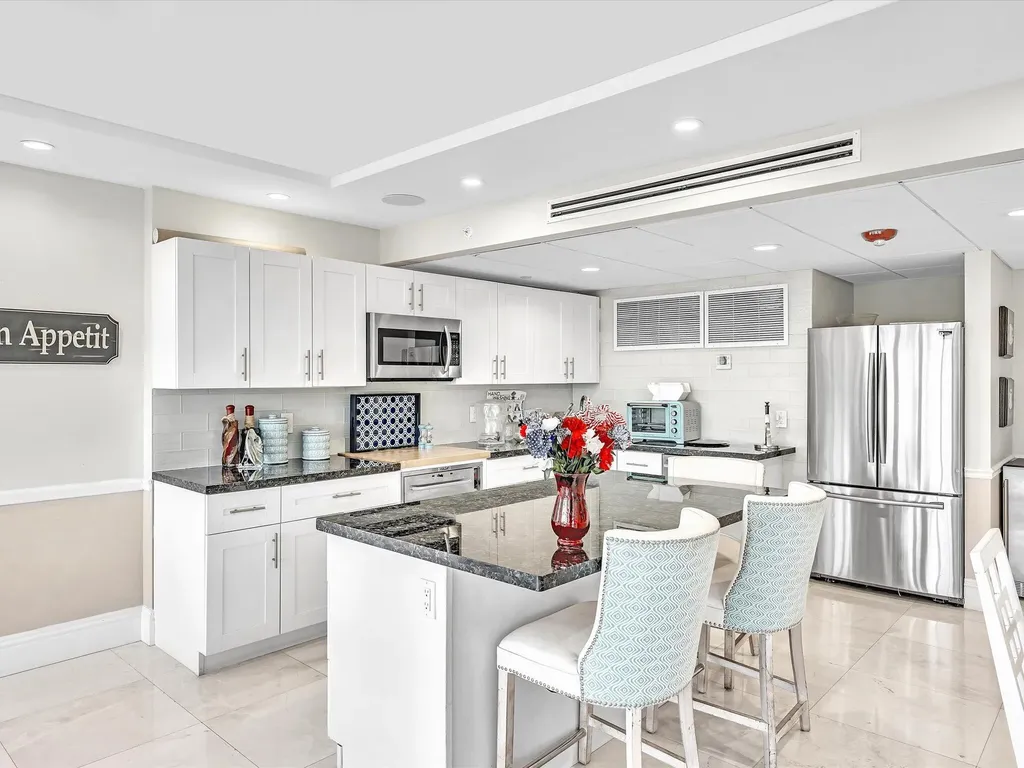 1150 Hillsboro Mile Hillsboro Beach FL 33062