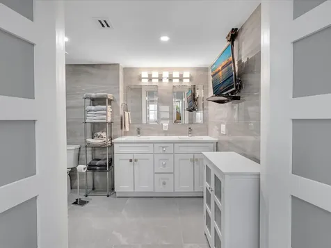 1150 Hillsboro Mile Hillsboro Beach FL 33062