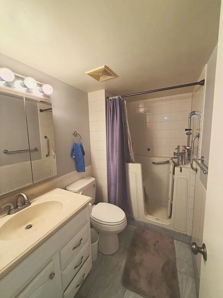 140 Lake Meryl Drive West Palm Beach FL 33411