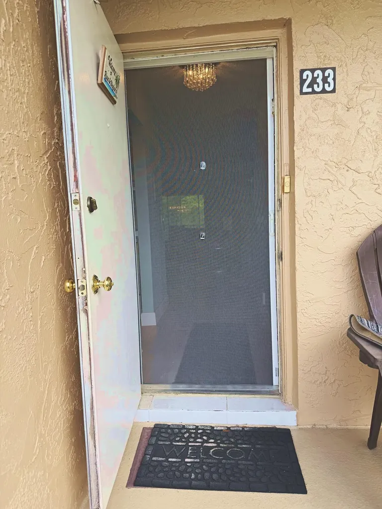 140 Lake Meryl Drive West Palm Beach FL 33411