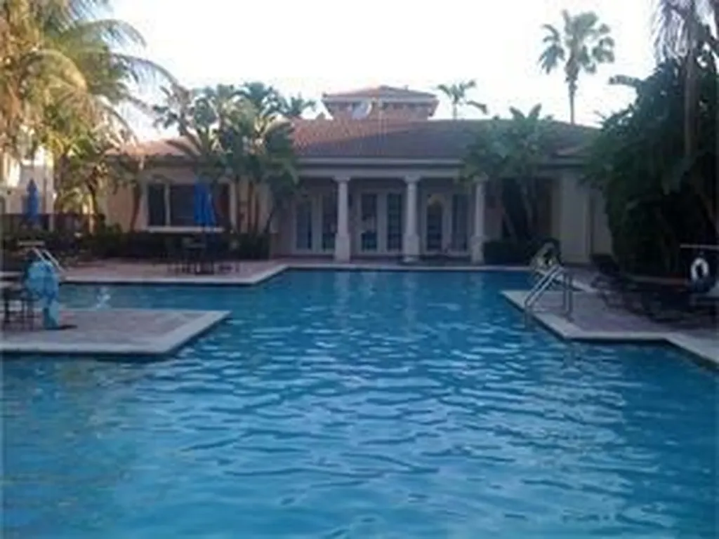 2131 SE 10th Avenue Fort Lauderdale FL 33316