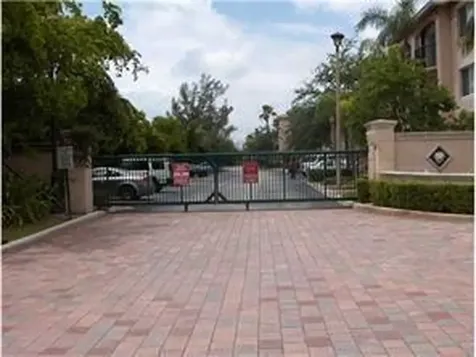 2131 SE 10th Avenue Fort Lauderdale FL 33316