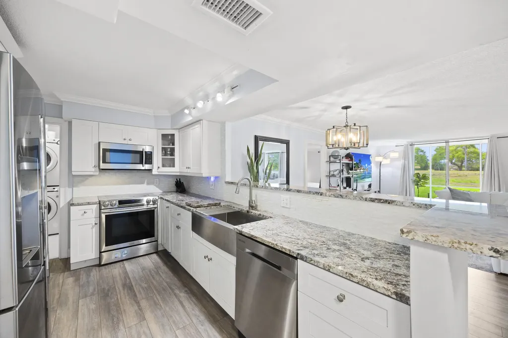 5301 NW 2nd Avenue Boca Raton FL 33487