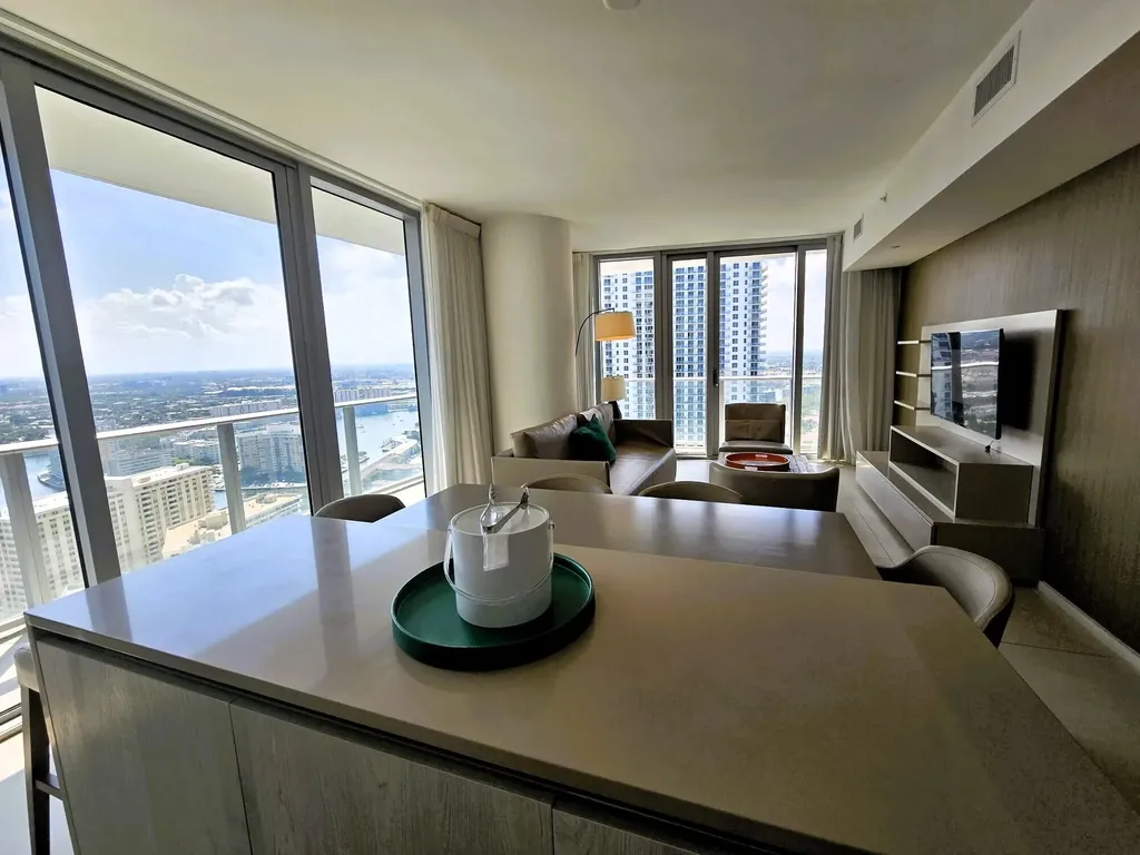 4111 S Ocean Drive Hollywood FL 33019