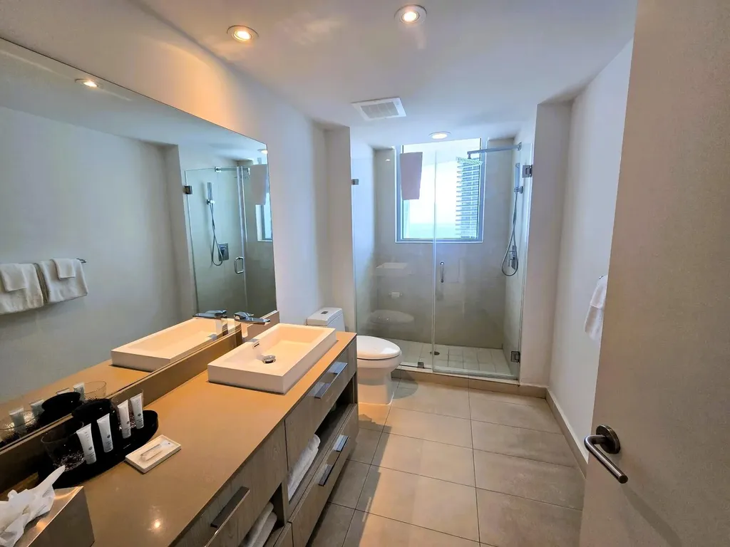 4111 S Ocean Drive Hollywood FL 33019