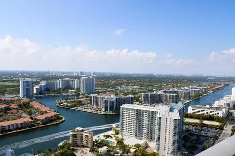 4111 S Ocean Drive Hollywood FL 33019