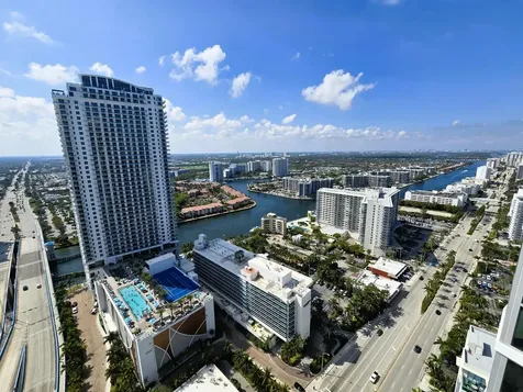 4111 S Ocean Drive Hollywood FL 33019