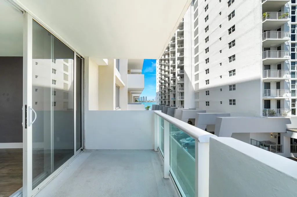 1200 West Avenue Miami Beach FL 33139