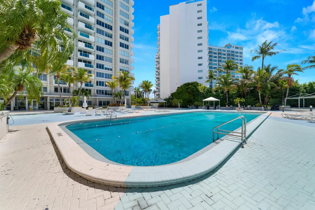 1200 West Avenue Miami Beach FL 33139