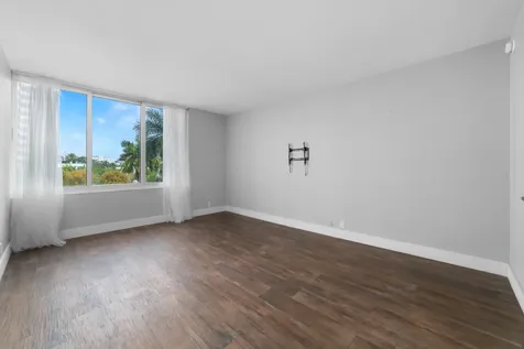 1200 West Avenue Miami Beach FL 33139