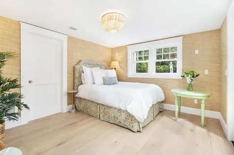 142 Seabreeze Avenue Palm Beach FL 33480