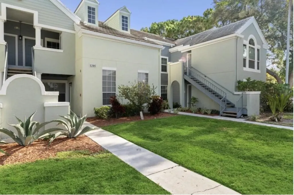 1205 Crystal Way Delray Beach FL 33444