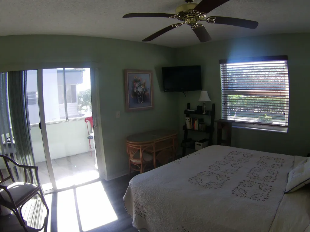 571 Capri L Delray Beach FL 33484