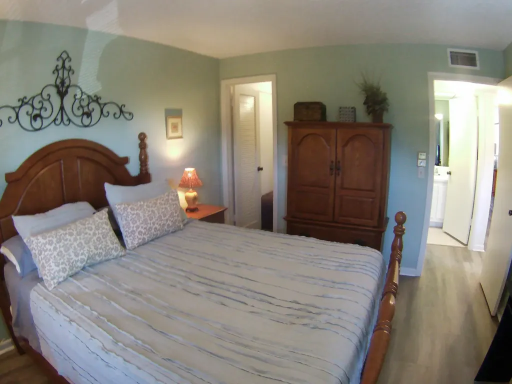 571 Capri L Delray Beach FL 33484