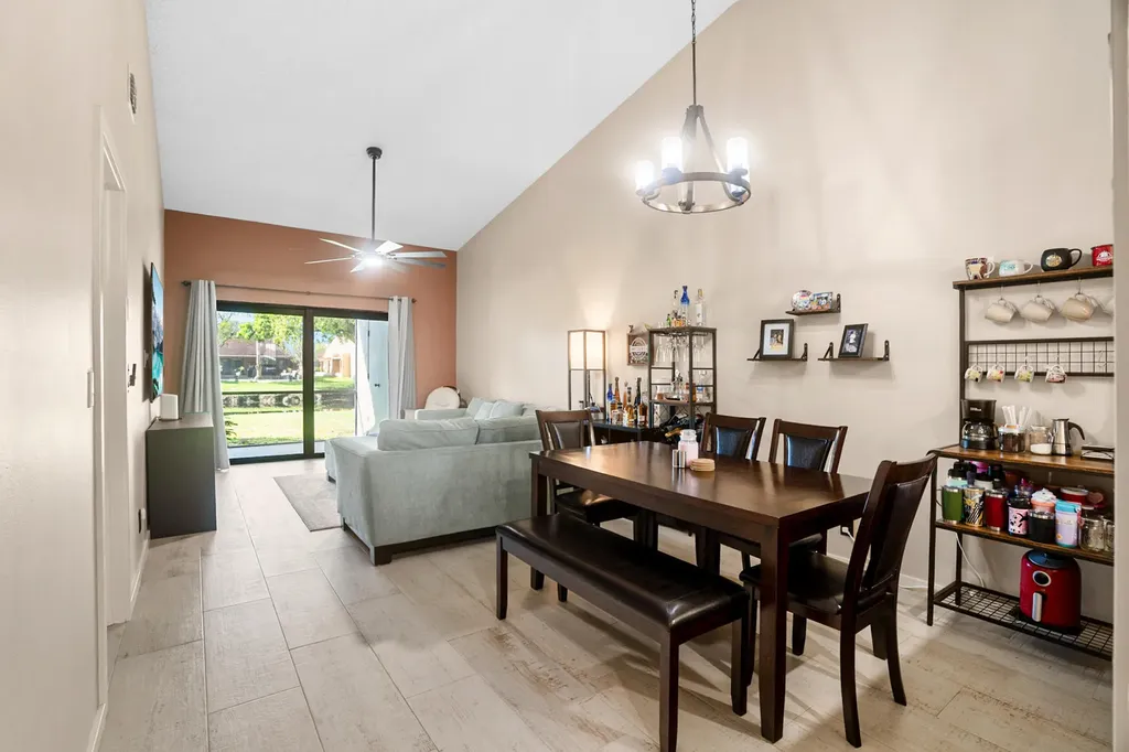 7906 NW 10th Street Plantation FL 33322