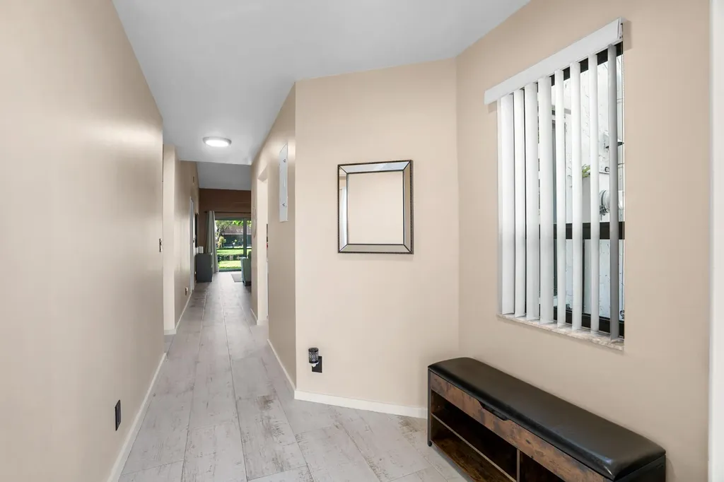 7906 NW 10th Street Plantation FL 33322